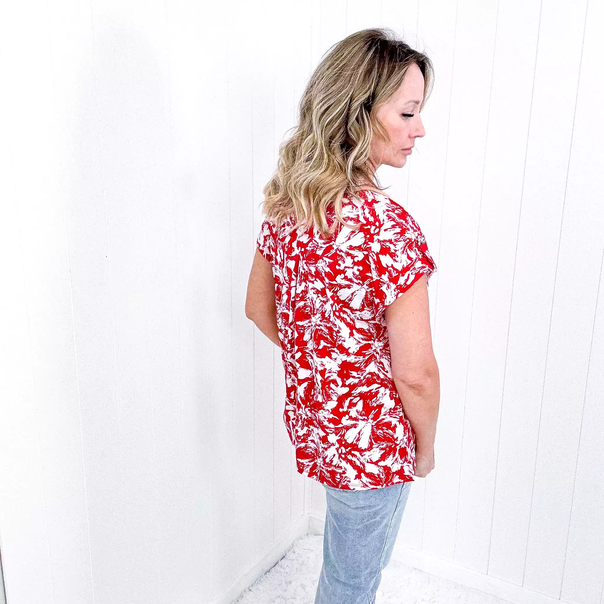 Dear Scarlett Lizzy Cap Sleeve Top in Red Floral