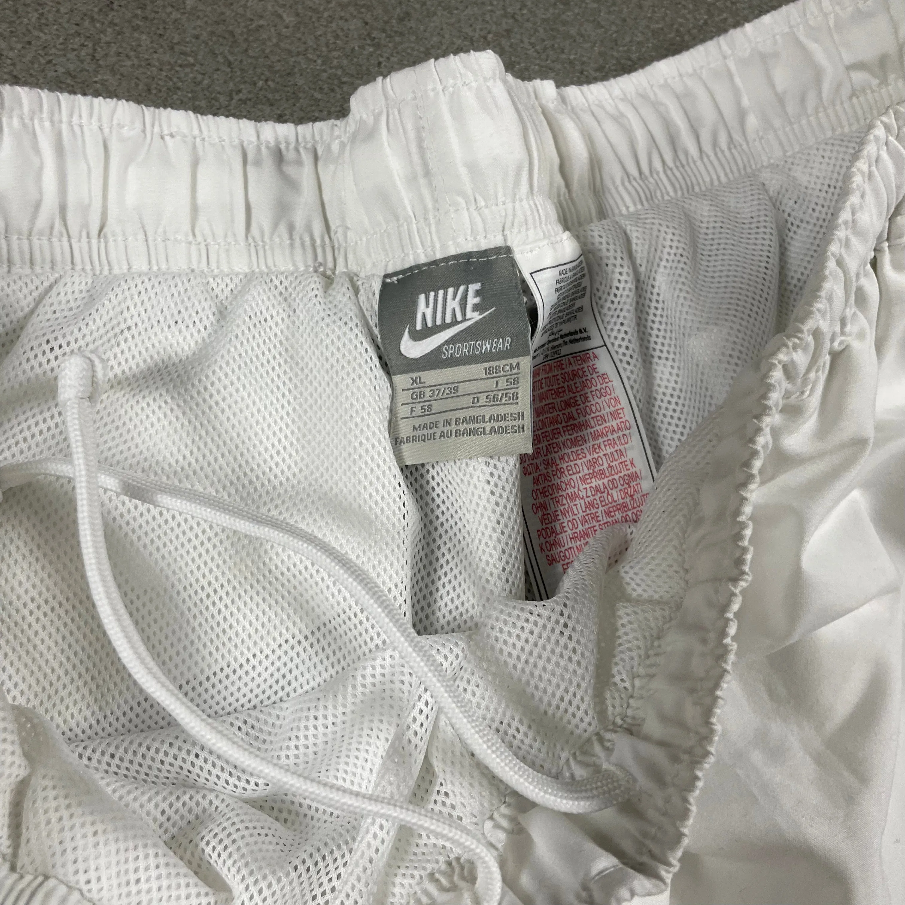 Nike vintage Trackpant (XL)