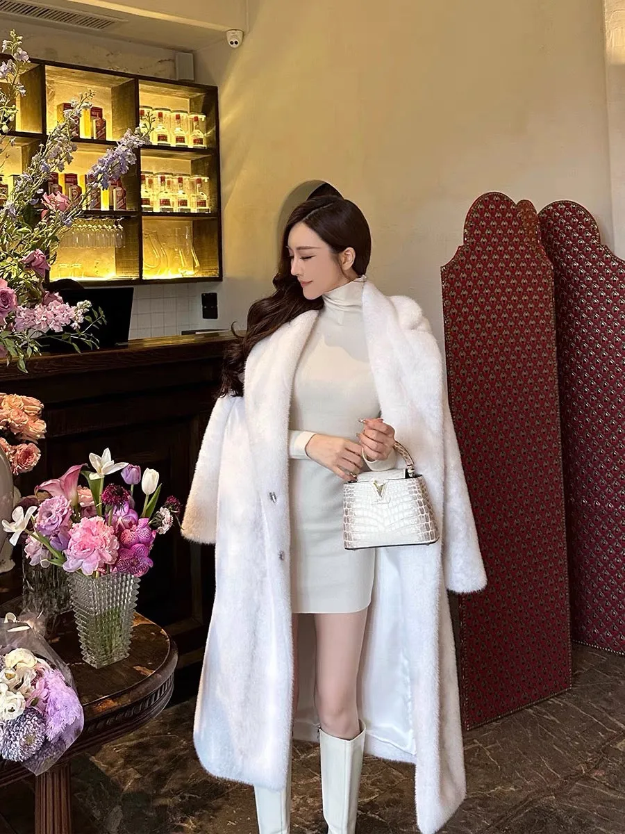 Shanxi said that the halo-dyed white suit collar is environmentally friendly fur imitation fur double-breasted coat for women lo